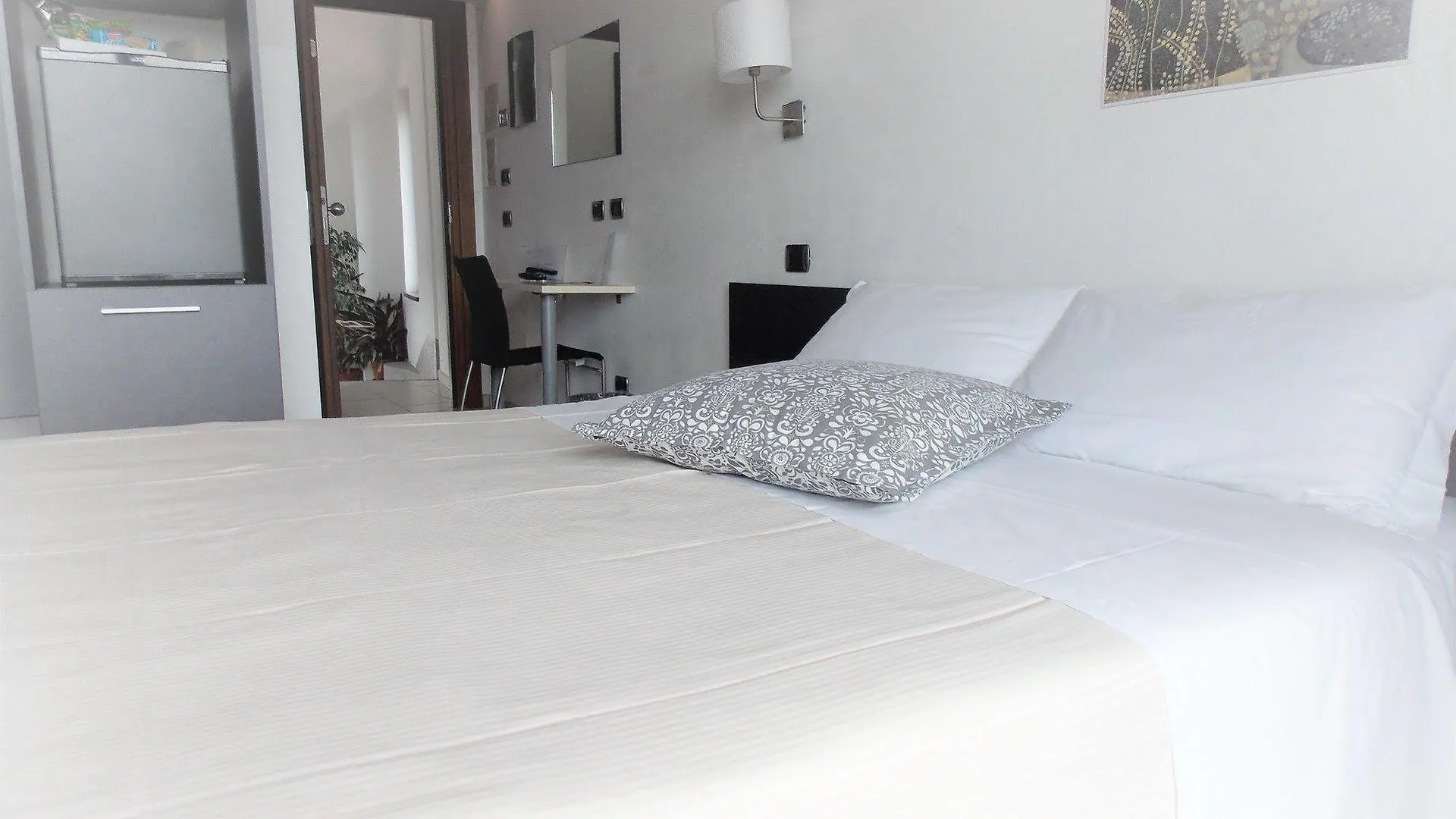 ***  Hotel La Locanda Cadrezzate Italy