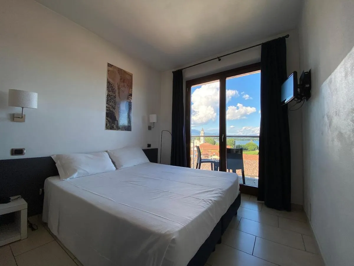 Hotel La Locanda Cadrezzate 3*,